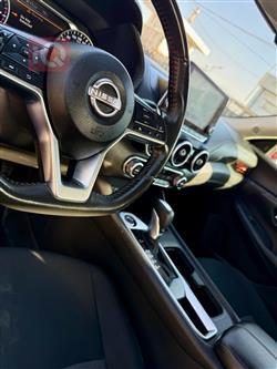 نیسان سێنترا